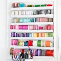 cropped-ribbon-organizer-to-make-for-a-craft-room-1.jpg