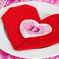 Valentine’s Table:  Easy Heart Shaped Napkin Fold Steps