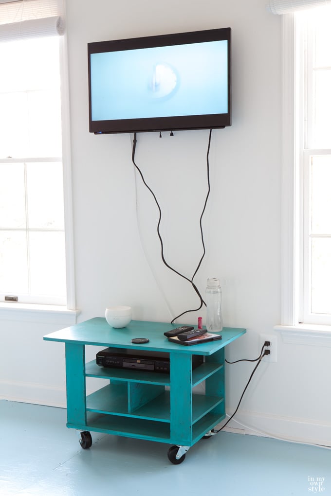 How-to-hide-TV-cords-on-a-wall-mounted-TV