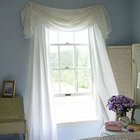 How To Make a Window Treatment Using a Tablecloth