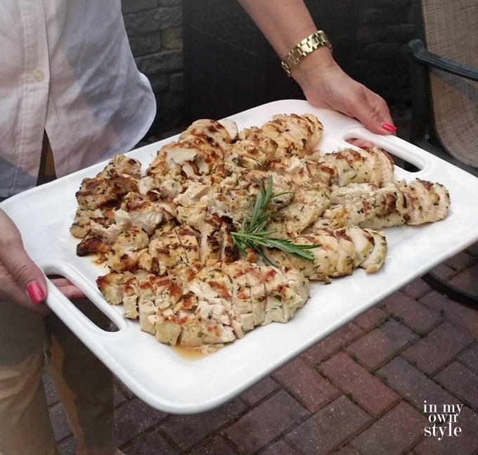 Outdoor Entertaining: Lemon Herb Chicken Breast Recipe