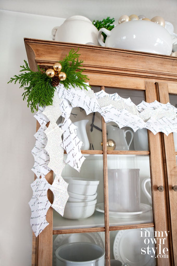 Christmas Paper Garland – Holly Leaves