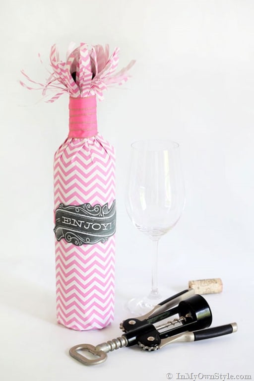 Fast & Easy Way to Gift Wrap a Wine Bottle