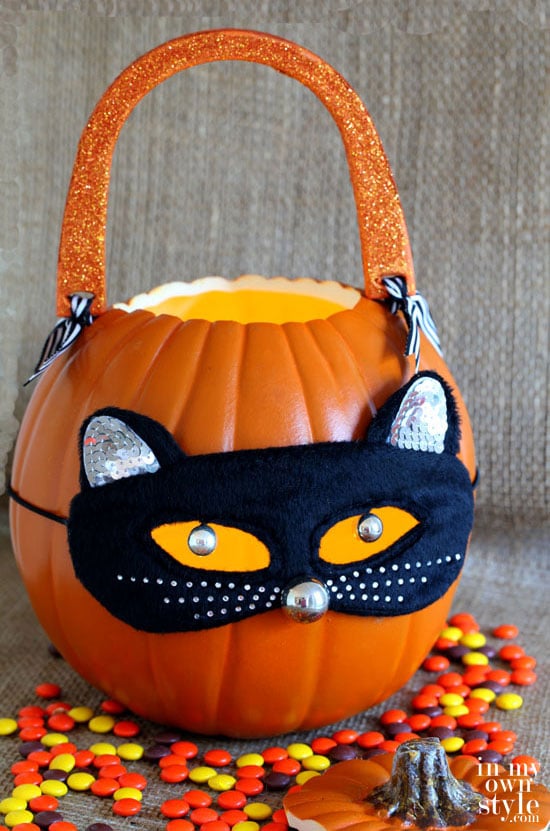 Cute Pumpkin Carving Idea for Halloween