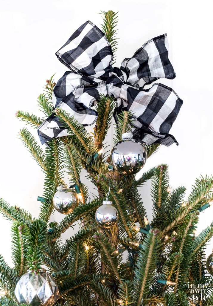 How to make a ribbon bow topper for a Christmas Tree