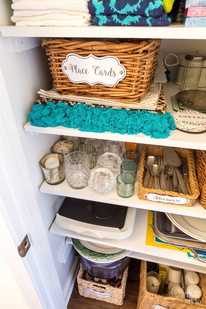 Organizing: Small Closet Makeover