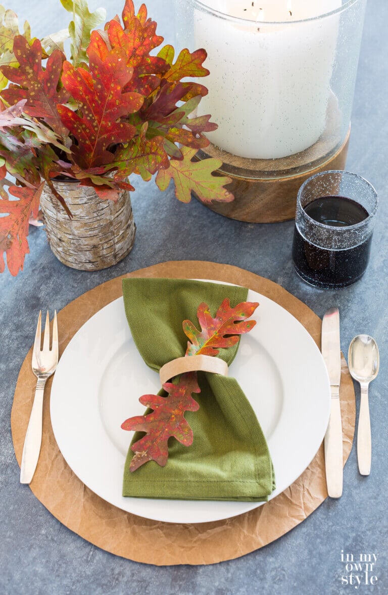 Free Thanksgiving DIY Placemats & Napkin Rings