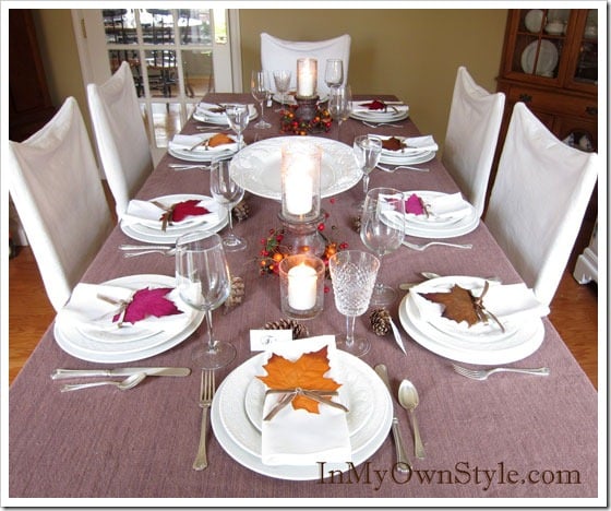 Thanksgiving-Table-with-Pla