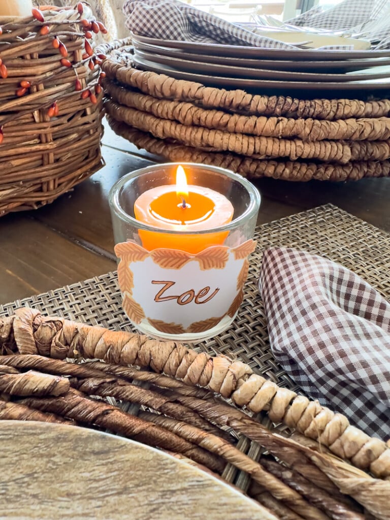 8 Easy Thanksgiving Place Card Ideas That Will Make Your Guests Feel Special