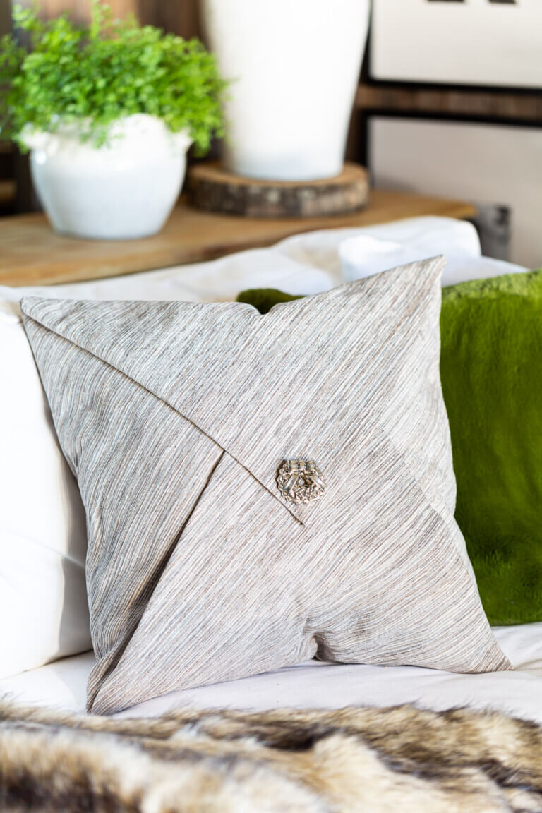 Decorative Pillow Covers That You Don’t Have to Buy