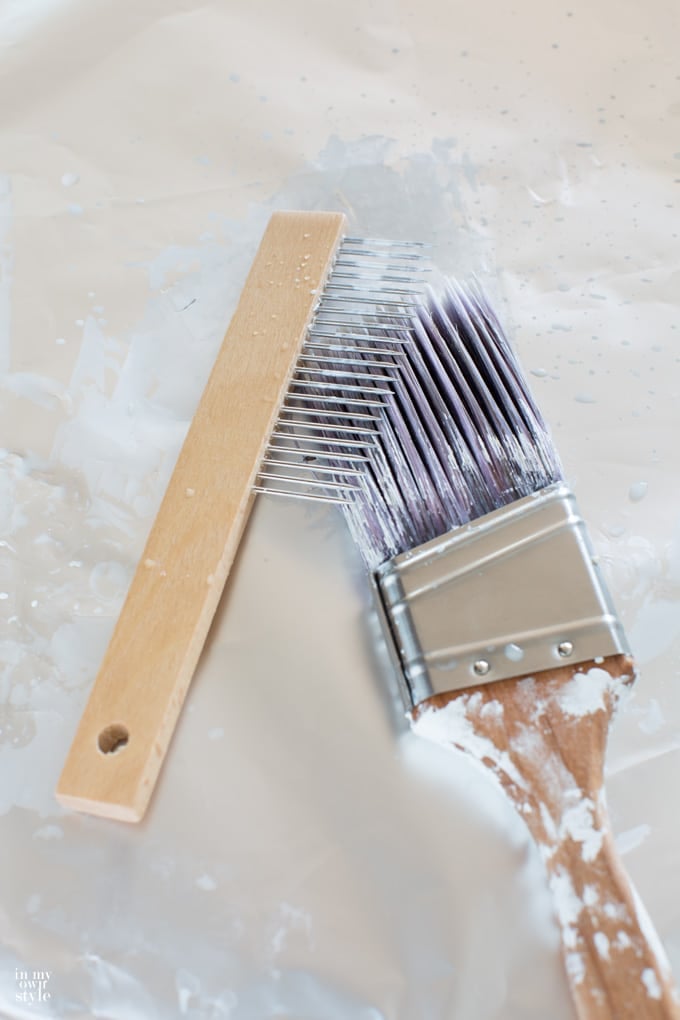 How to use a paint brush comb