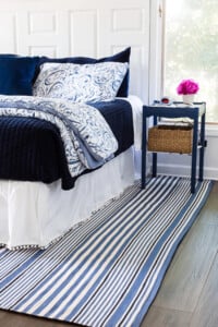 What-size-rug-goes-under-a-king-size-bed